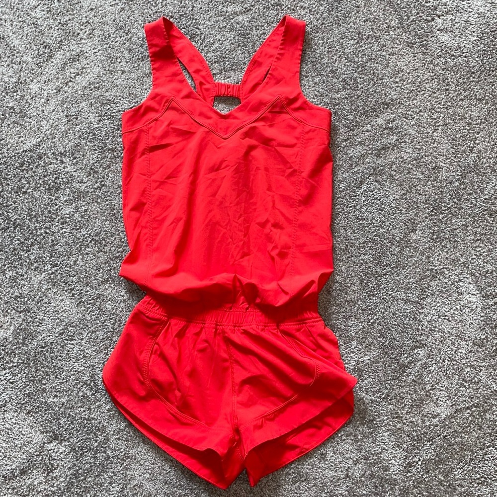 Women’s Lululemon Runsie